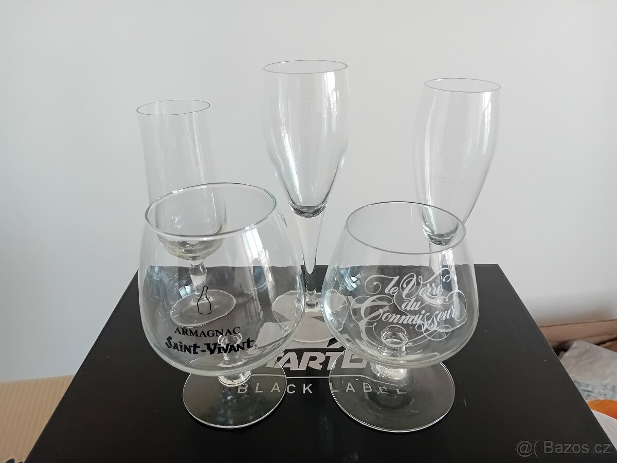 Set reklamních sklenic (hotel Ritz, champagnes, likéry)