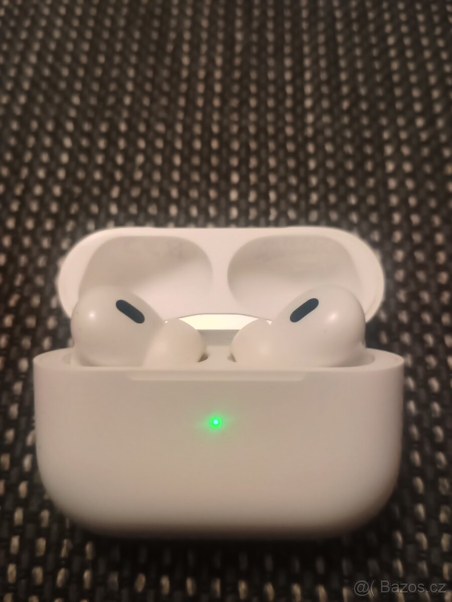 Apple AirPods Pro 2 magsafe