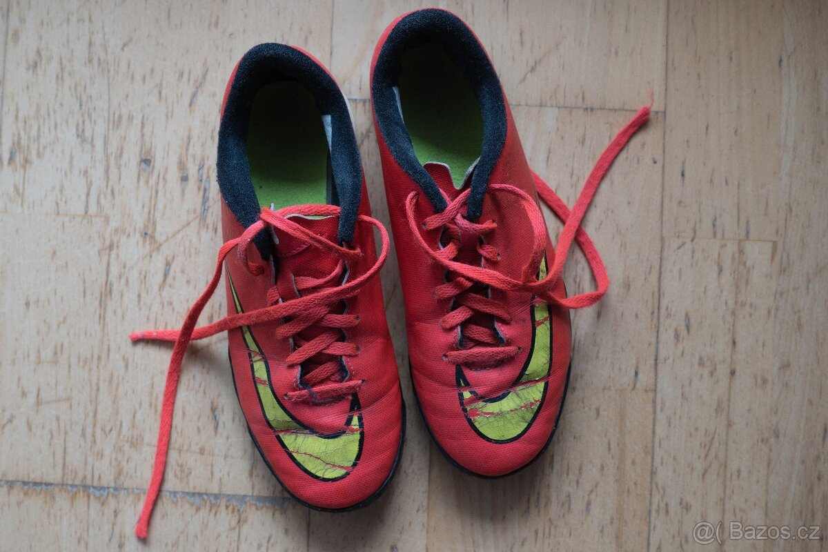Kopačky Turfy Nike, vel. EUR 36,5