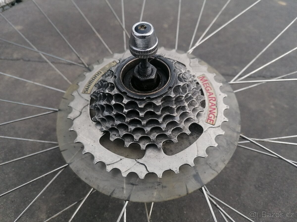 Predám zadné 28" koleso na bicykel
