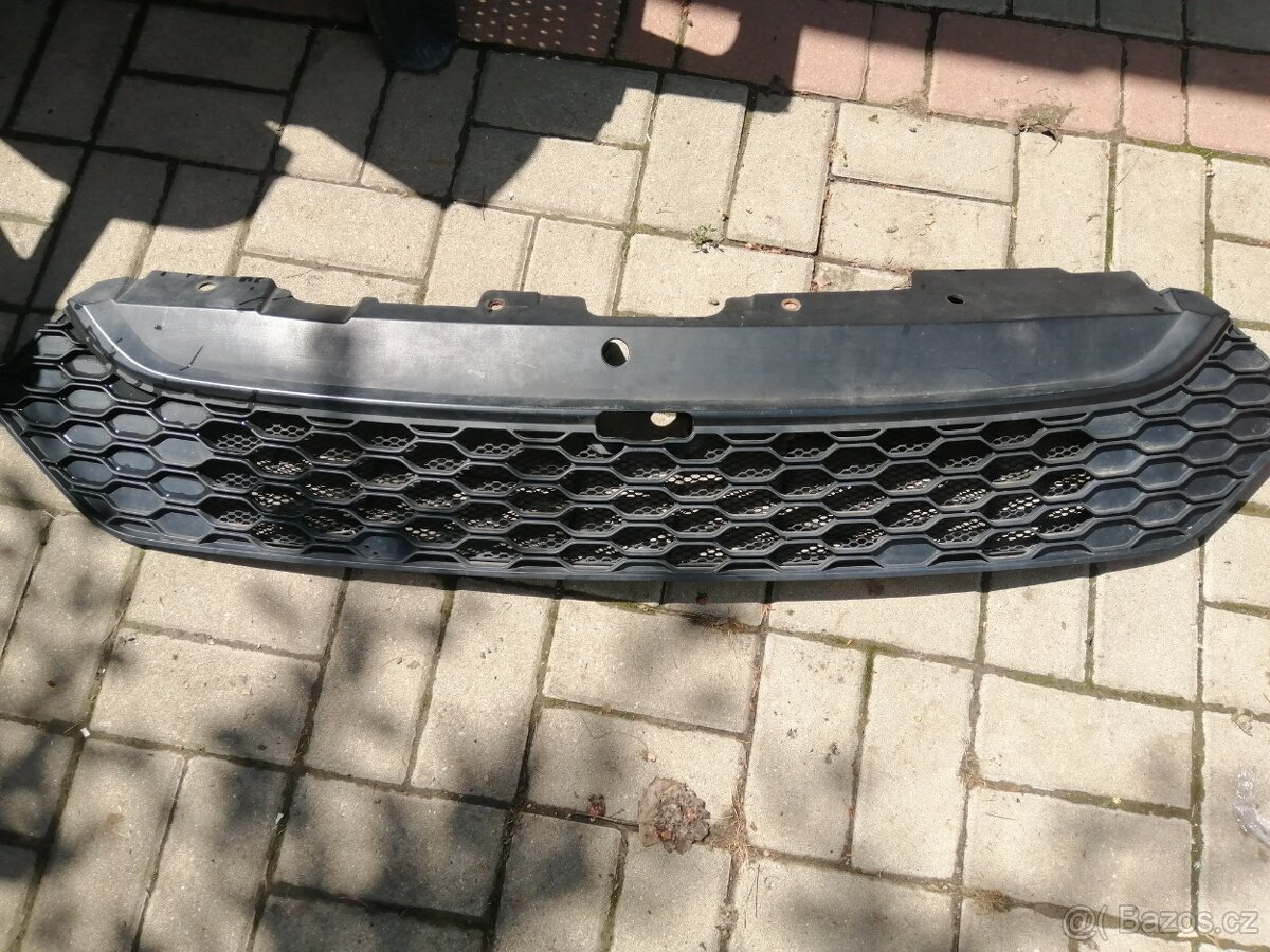 IVECO DAILY VI - MŘÍŽKA MASKY