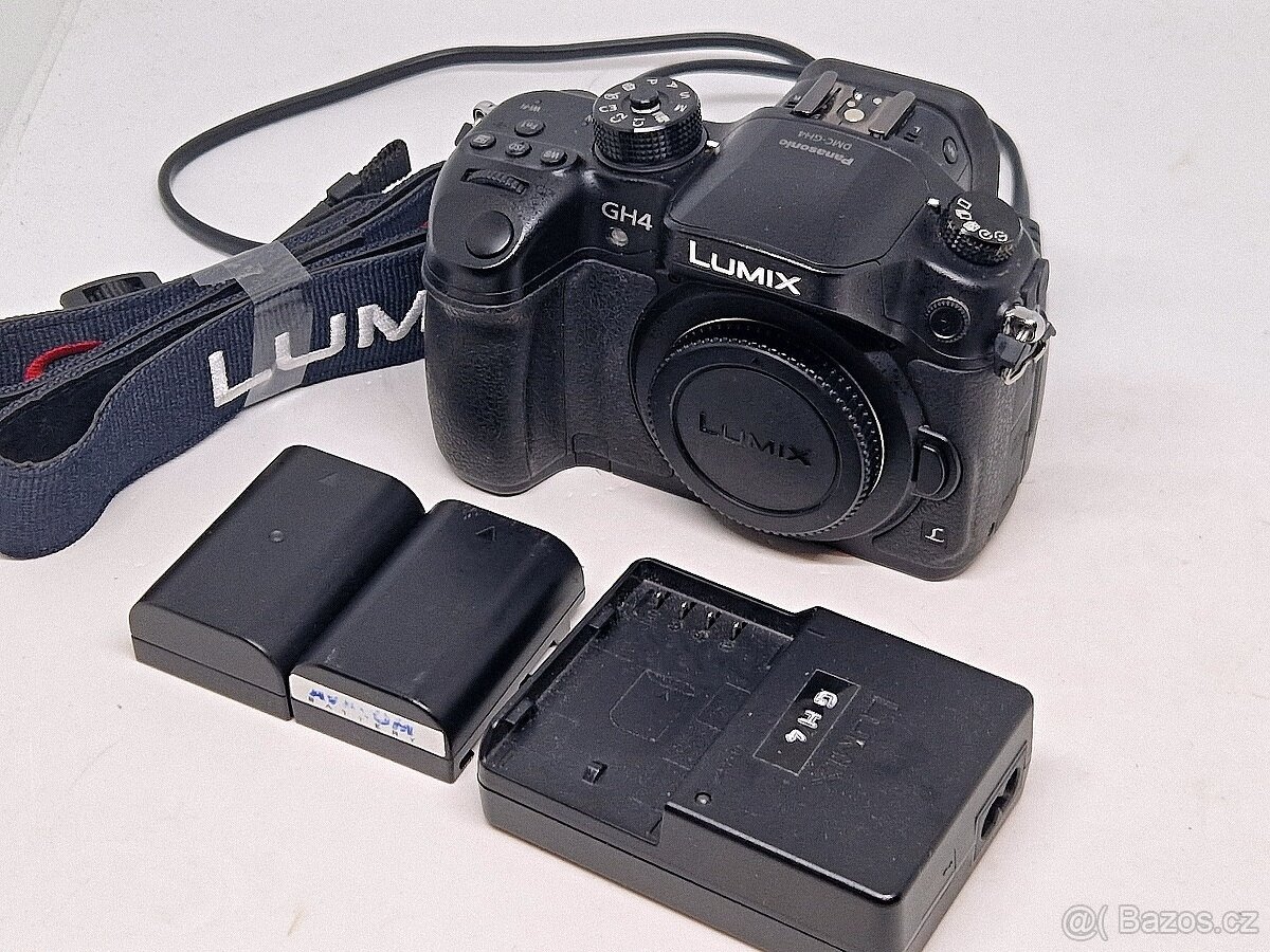 PANASONIC GH4, v super stavu, parádní m4/3 tělo