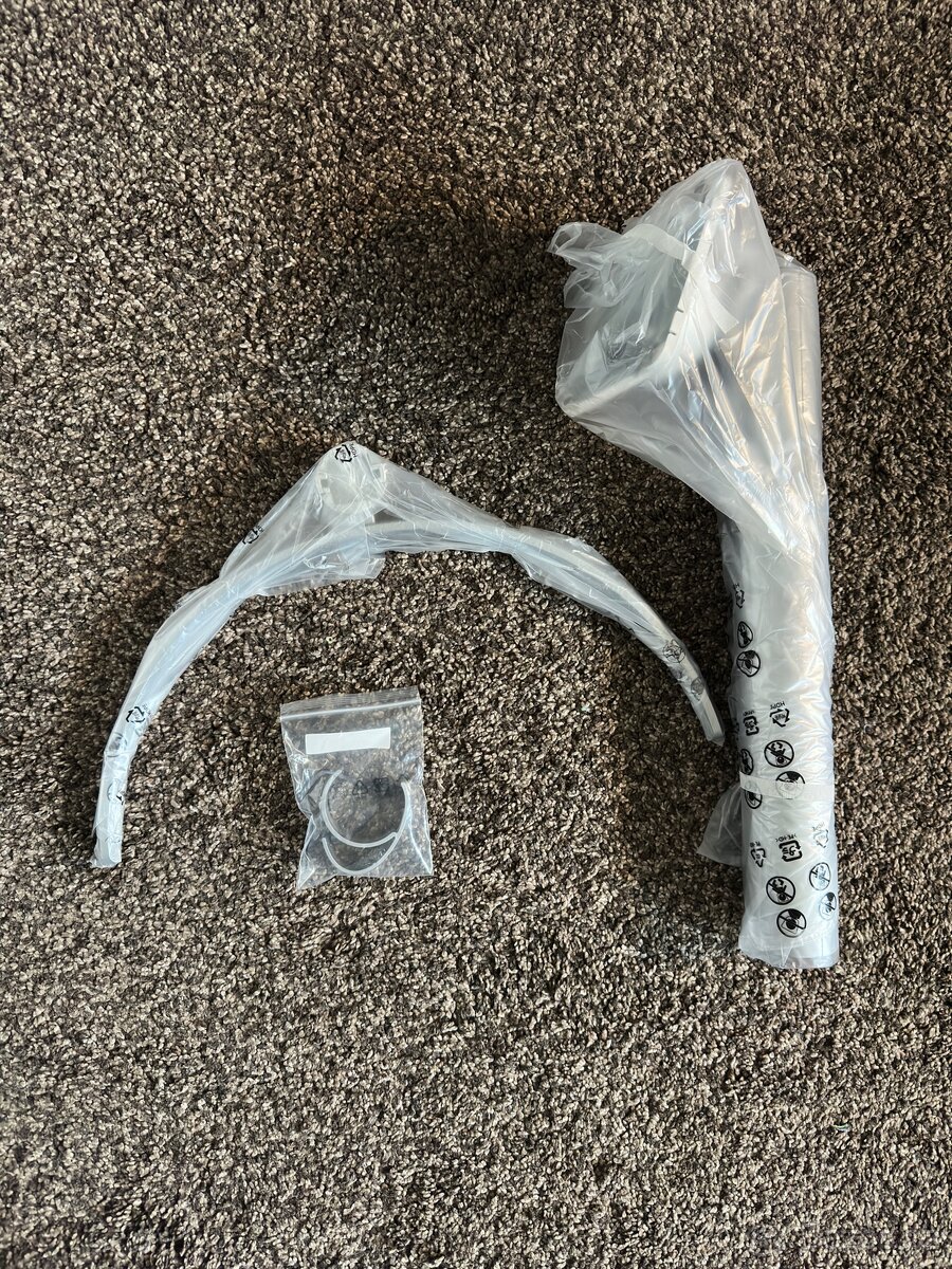 Nový nepoužitý stojan pro LG monitory