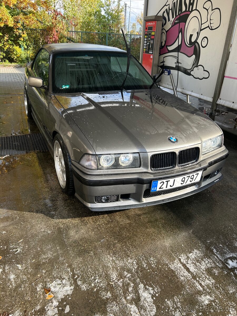 BMW E36 cabrio 320i