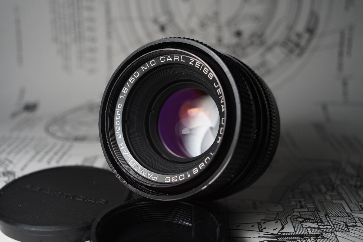 Objektiv Carl Zeiss Jena Pancolar Electric 50 mm f/1.8, m42