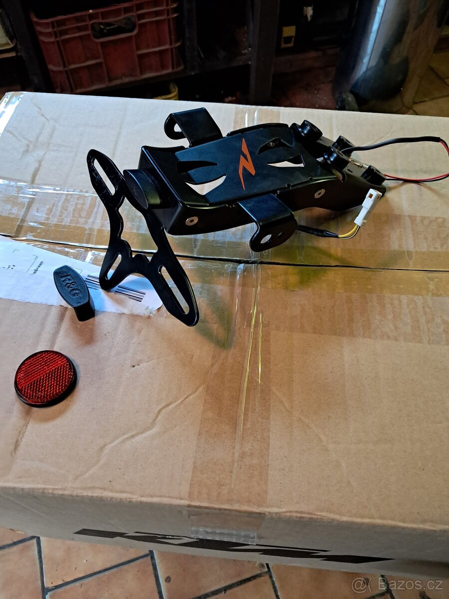 R&G racing ktm super duke 1290 r