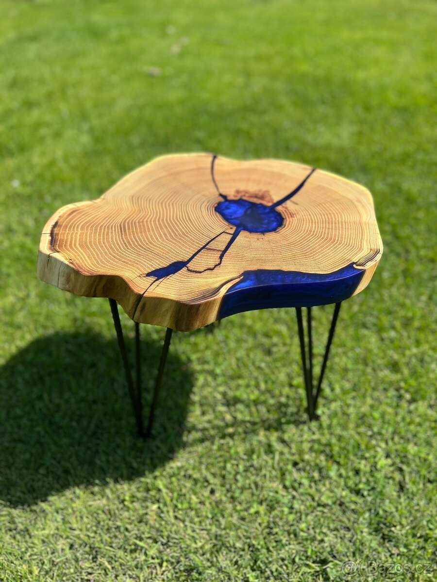 Konferenční stolek