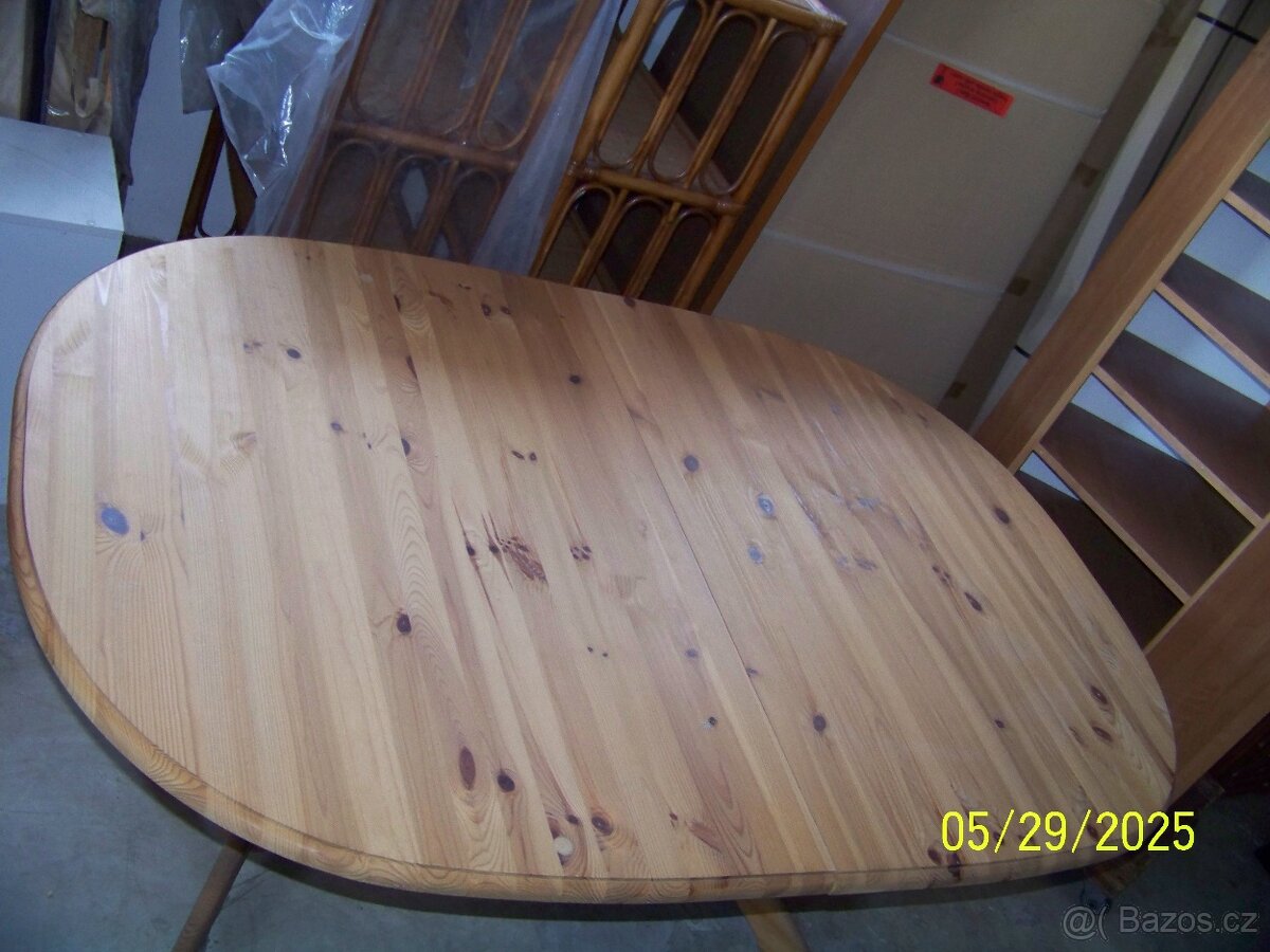Stůl oválný rozkládací masiv borovice