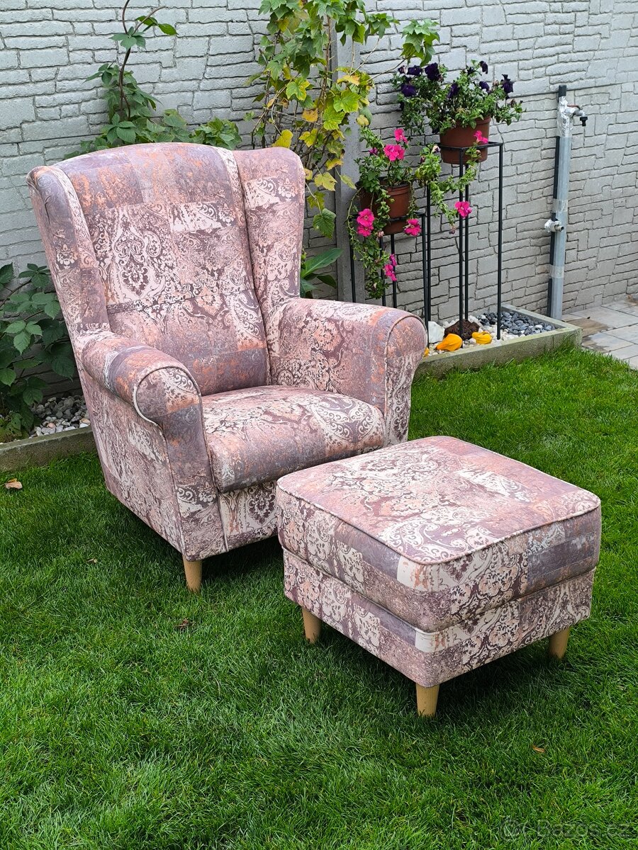 Prodám křeslo Ušák WANGI + Taburet