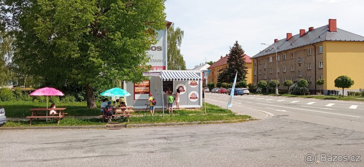 PODÁM STÁNEK SE ZMRZLINOU