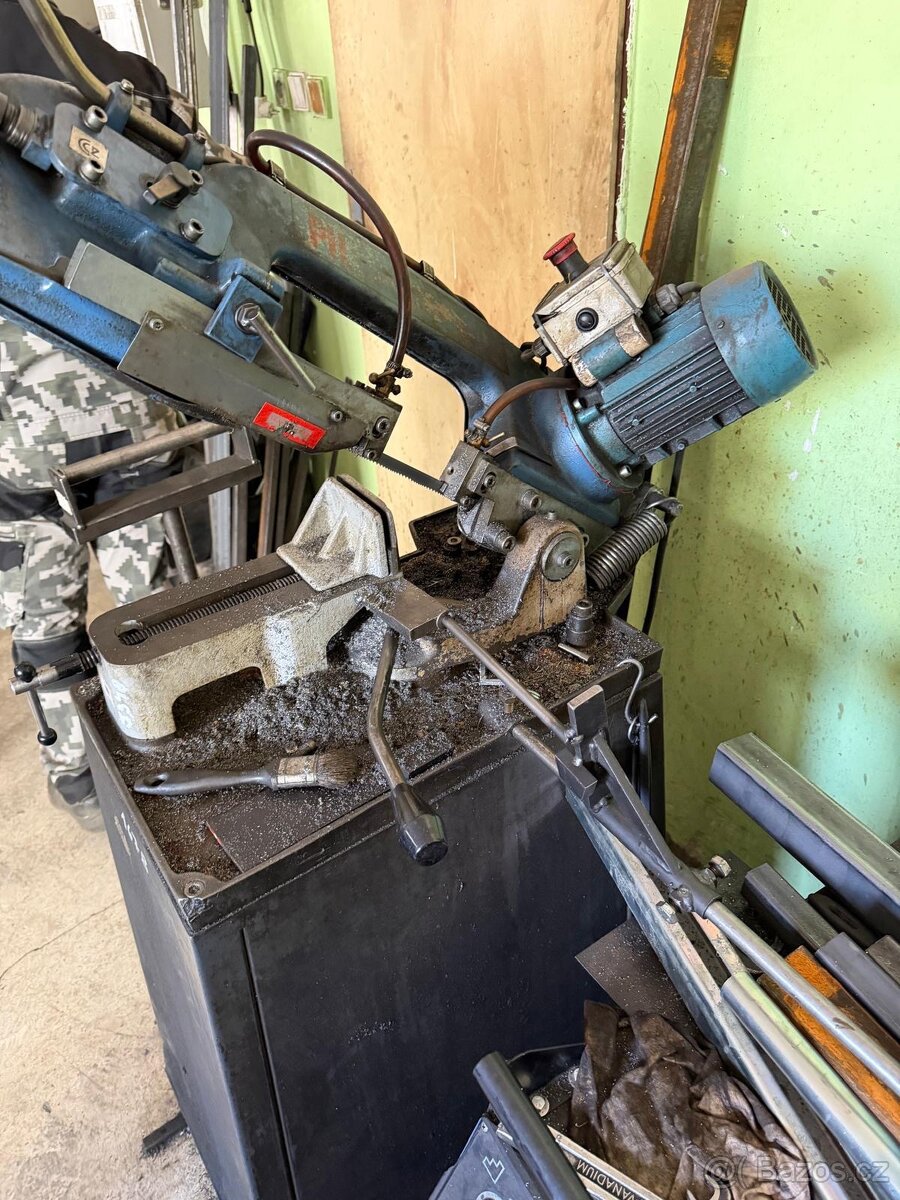 Pásová pila na kov Pilous ARG 110