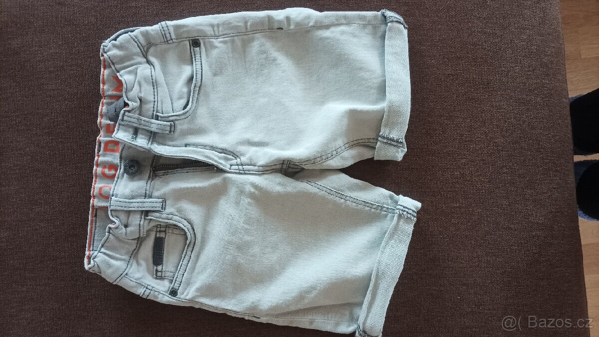 Kraťasy Takko vel.128