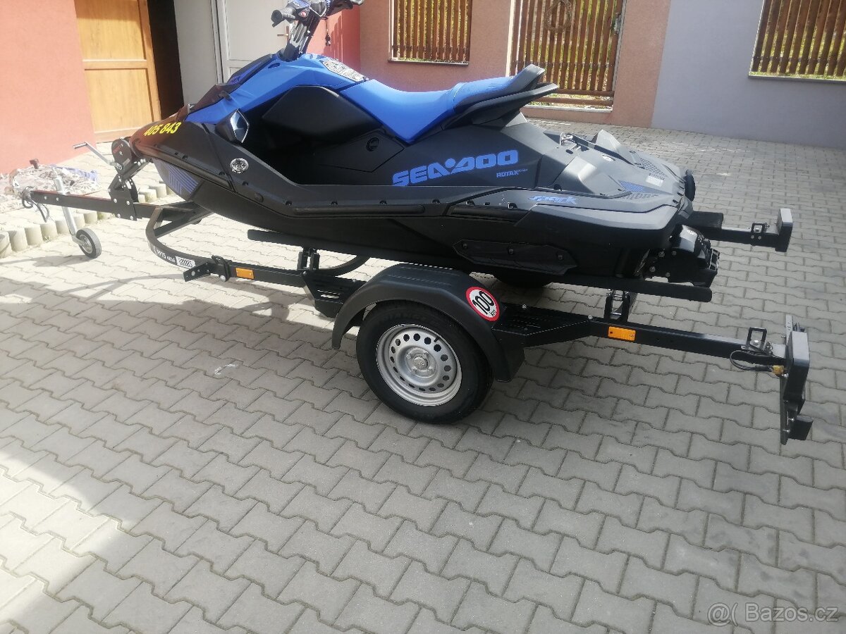 SeaDoo Spark Trixx 2up 2023 vodní skútr