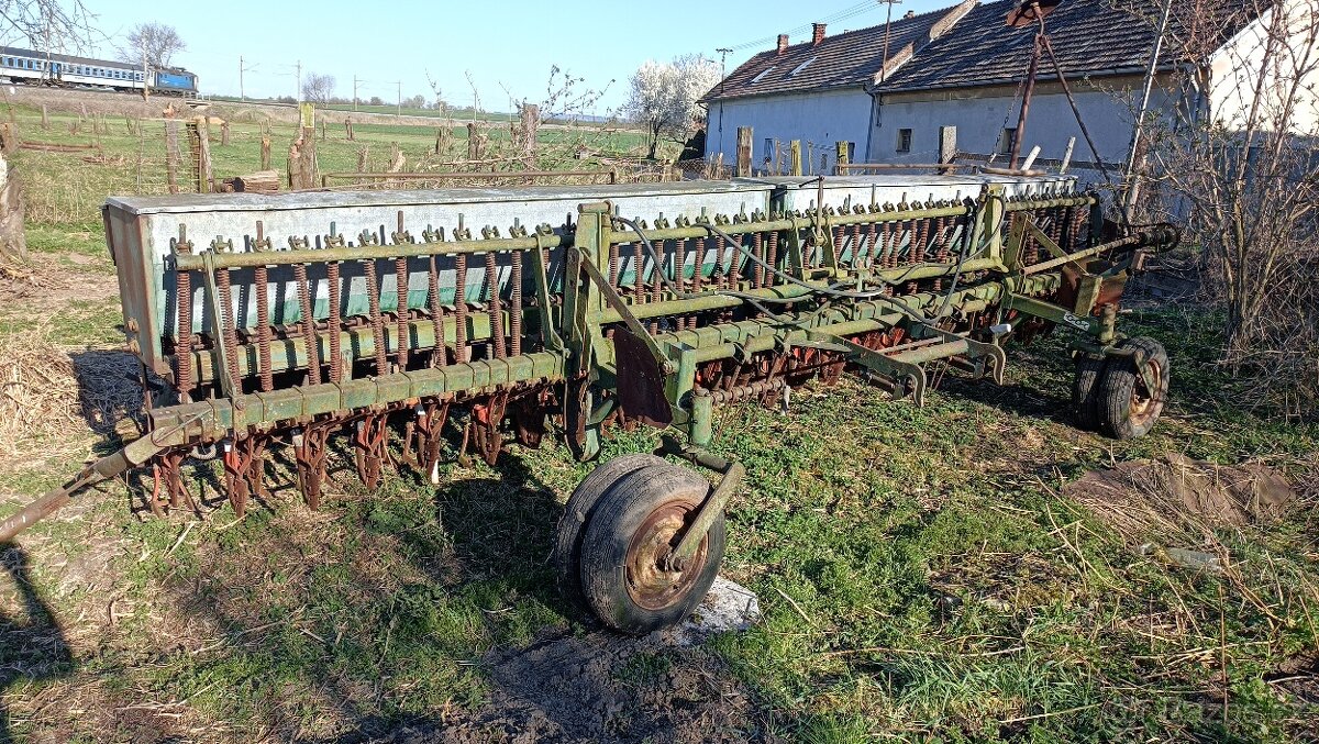 Secí stroj Roudnice 6m