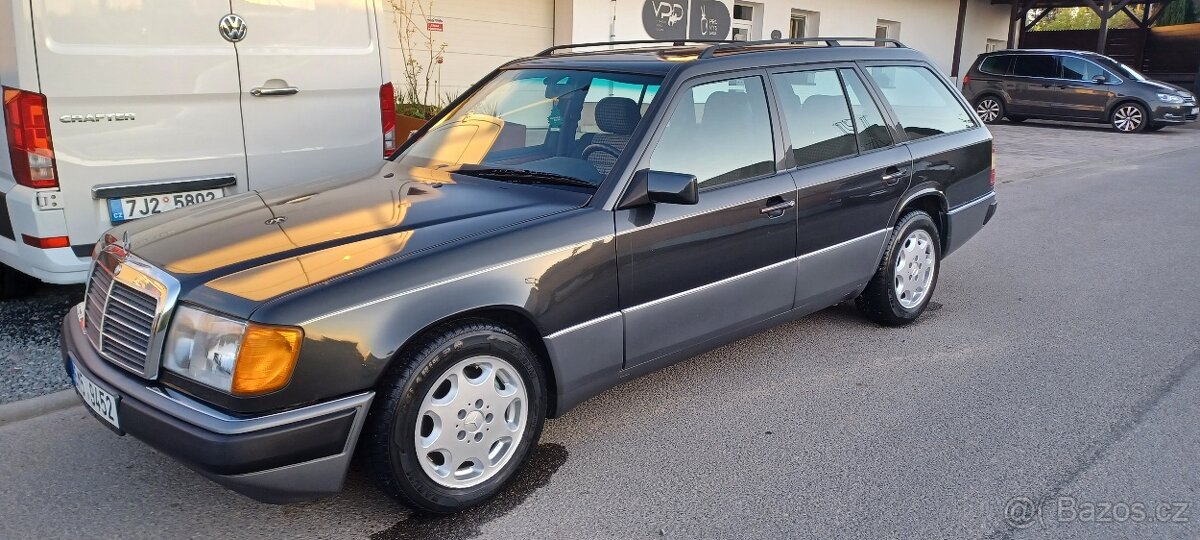 Mercede W124 230TE