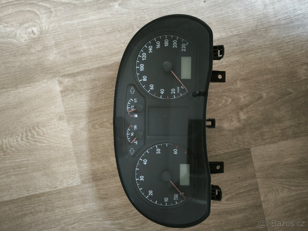 Budíky VW polo 9n