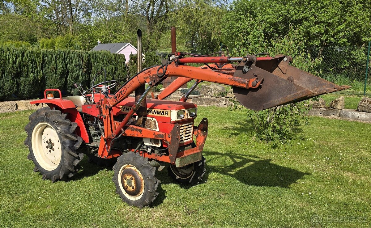malotraktor Yanmar YM1500 s čelním nakladačem