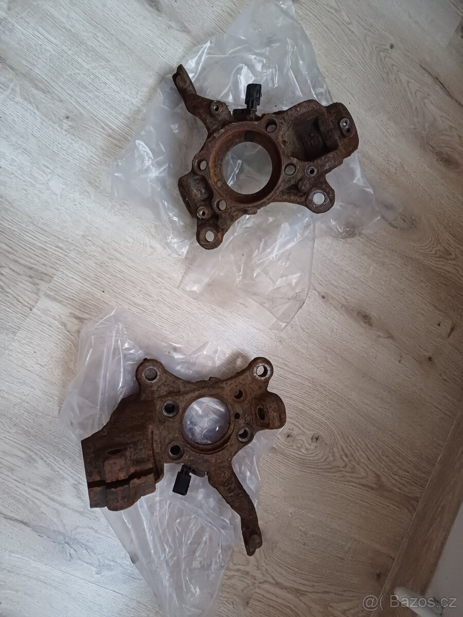 Přední těhlice pravá levá Octavia 2