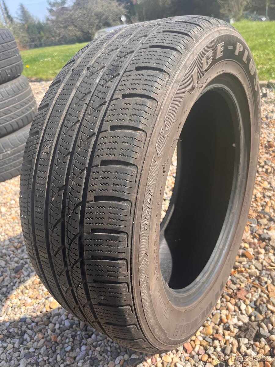 Zimní pneu 215/55 R16