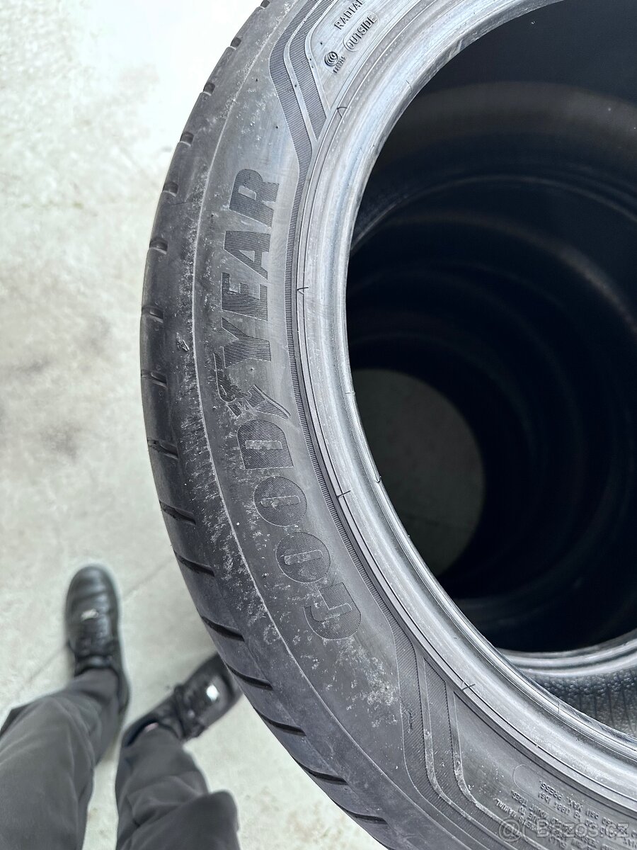 Sada pneumatik GoodYear