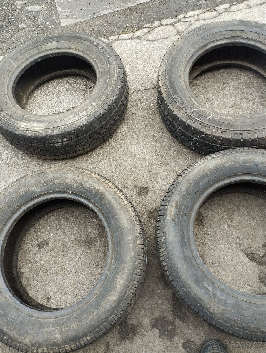 195/70R15 C letní