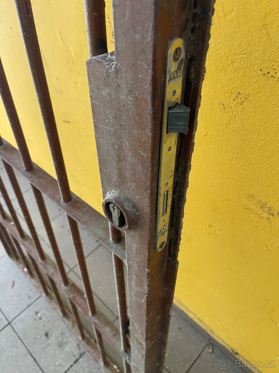 Prodám mříže, rozměry v textu