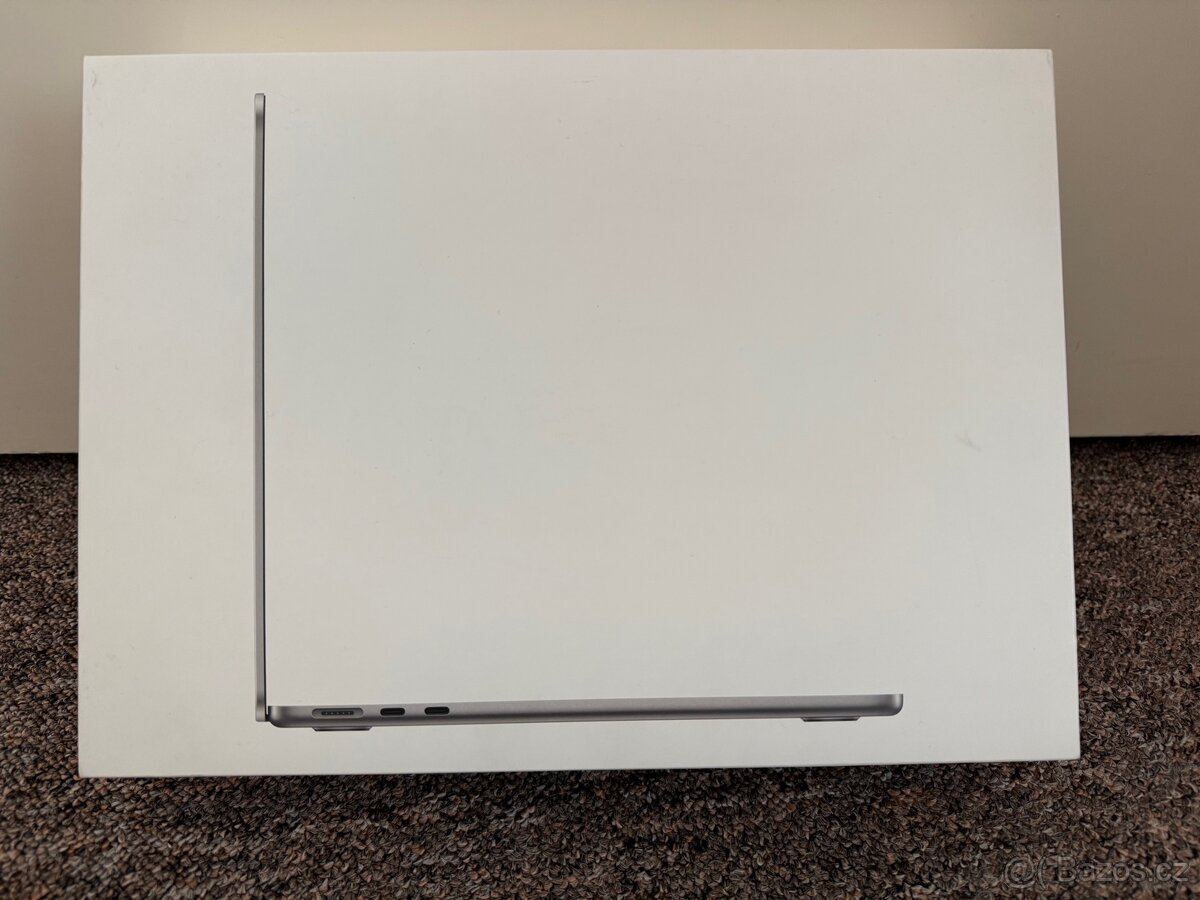 Apple Macbook Air M3 8/256gb. TOP stav. Zaruka do 10/26