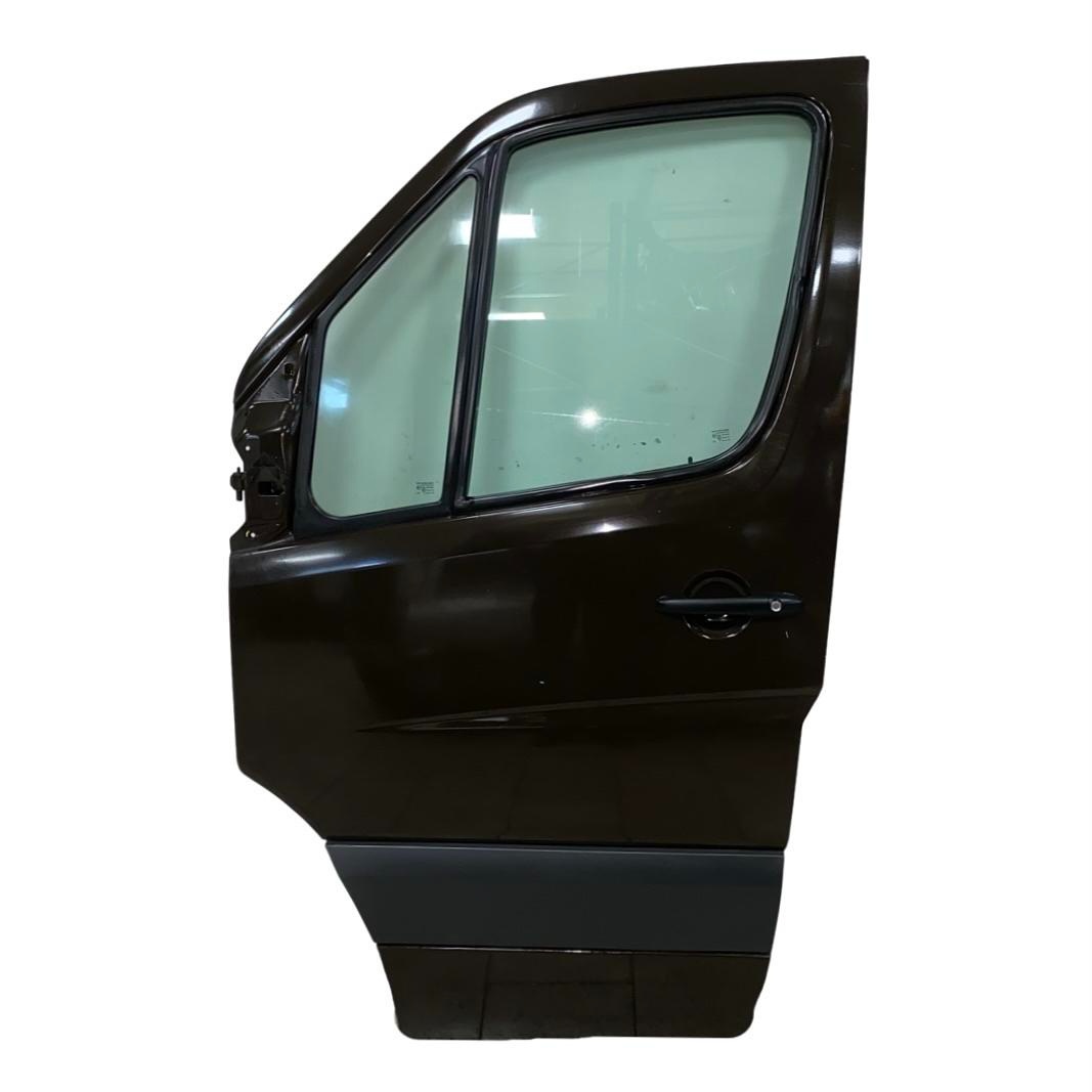 Levé přední dveře černohnědá VW Crafter 2E L4H2 r.v. 2012