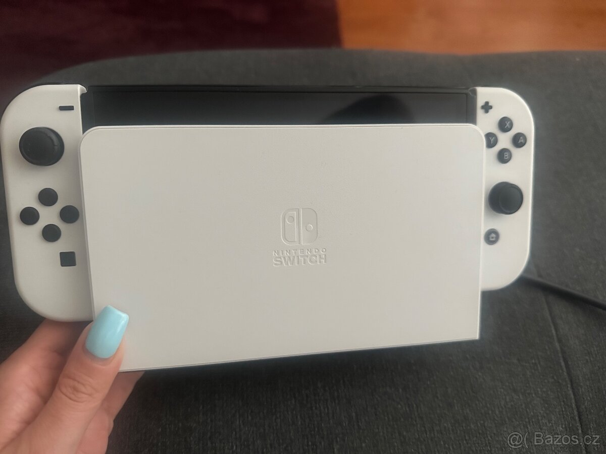 Konzole Nintendo Switch - OLED+MK8DX+12M NSO