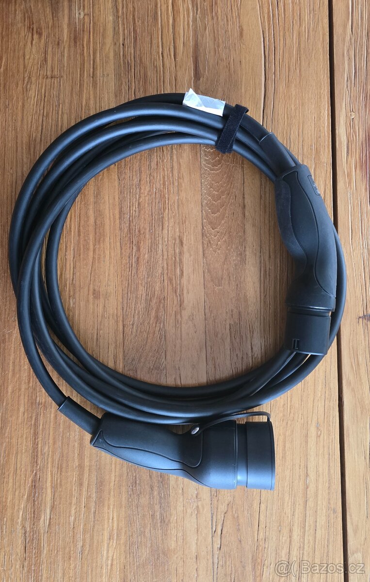 Volvo originál nový nabíjecí kabel