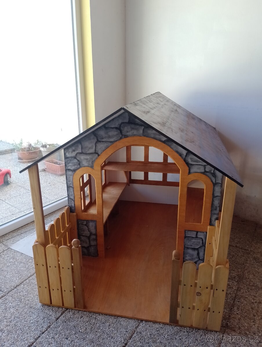 Dětský zahradní domeček