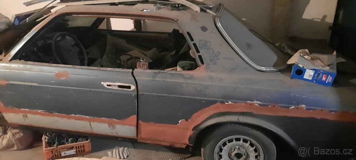 Mercedes W123 coupé