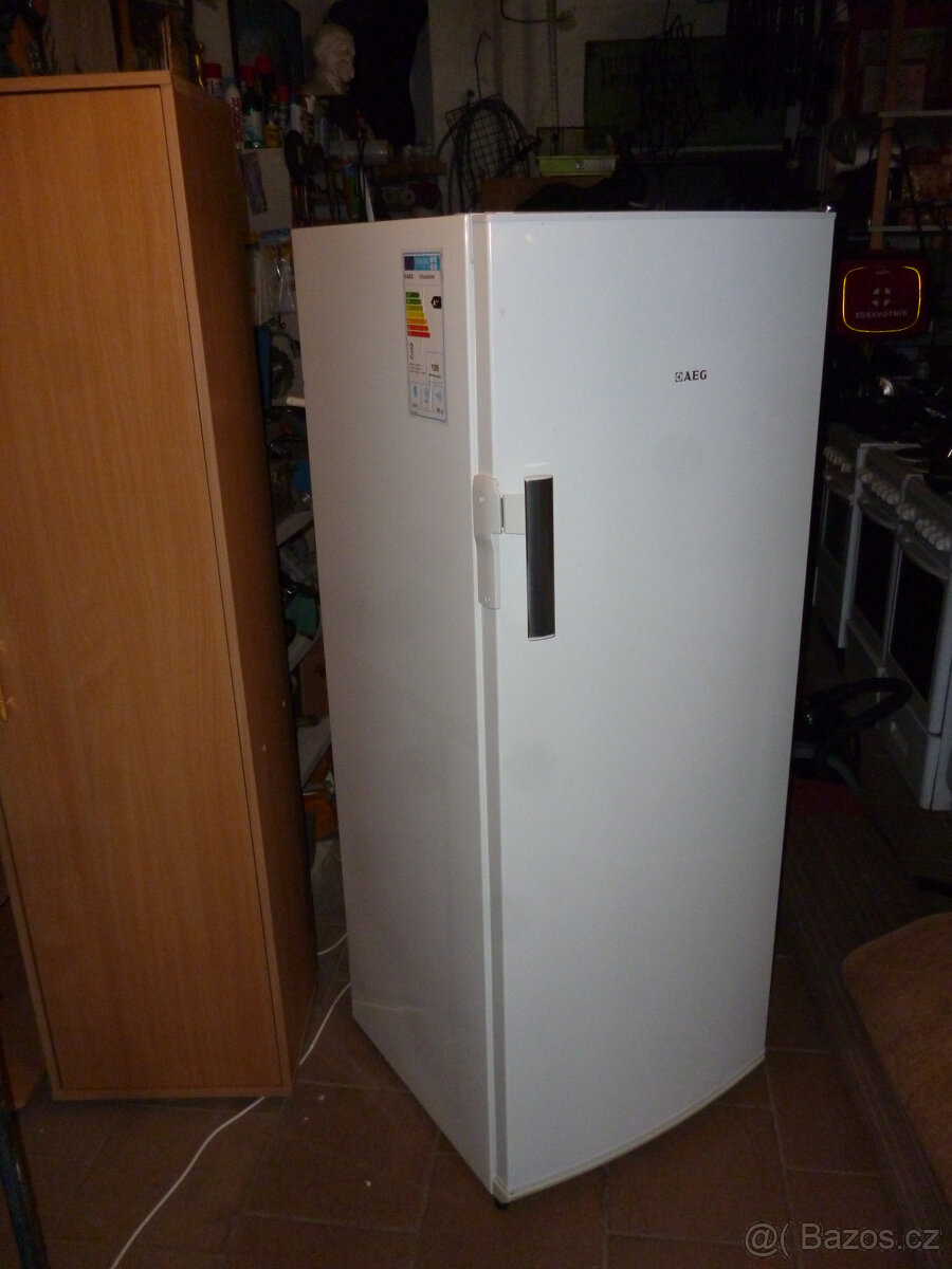 lednička AEG, A++,v-155cm,š-60cm