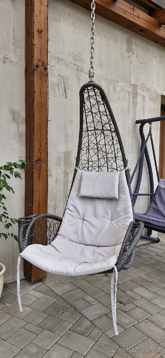 Zavesne křeslo Catania