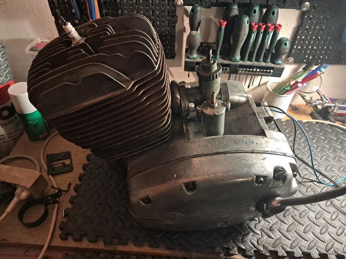 Motor cz 175/487