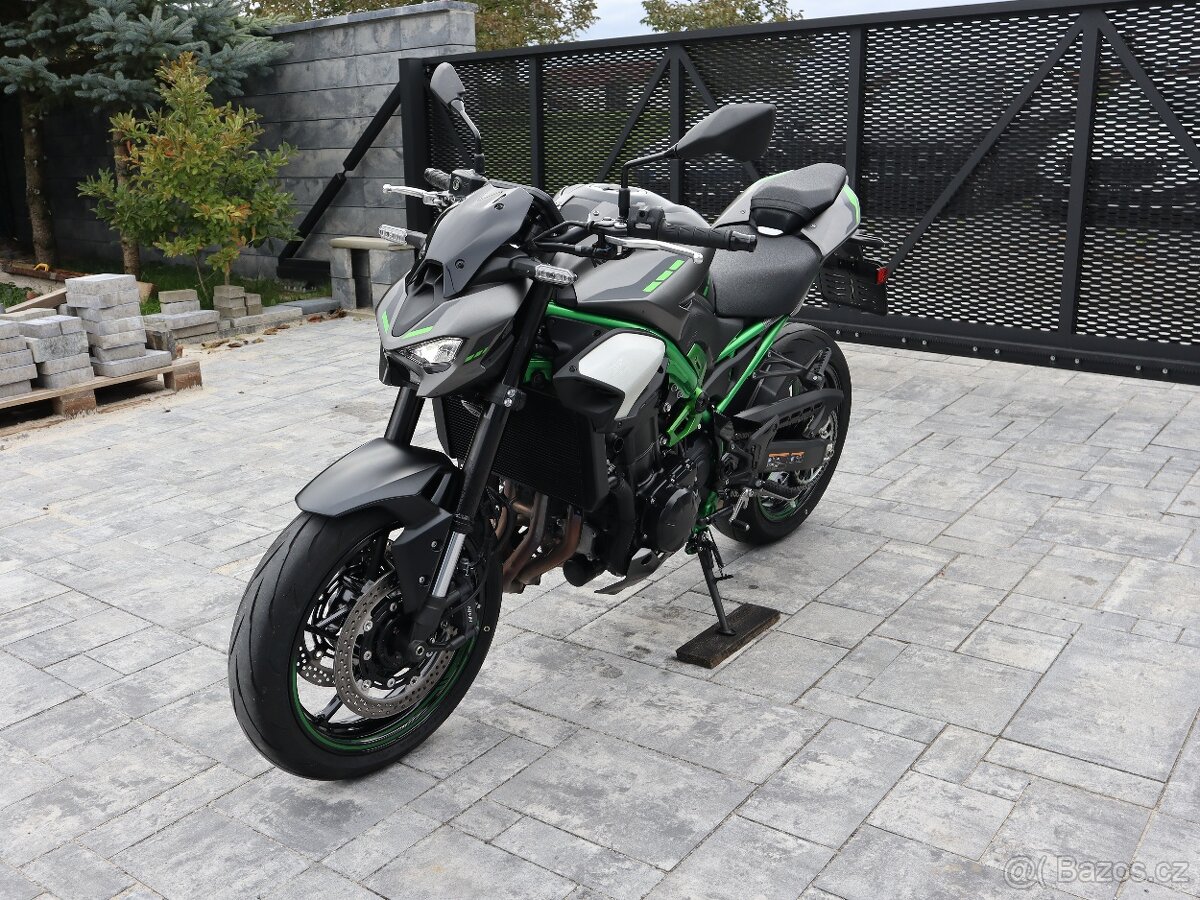 Kawasaki Z900 Performance, Candy Lime Green rv.7/2025