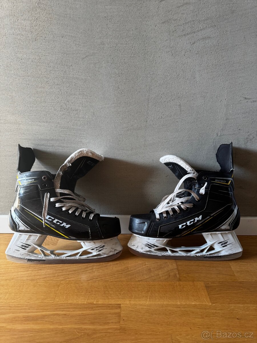 Brusle CCM Tacks 9050 (vel 8,5 = 44 EUR)