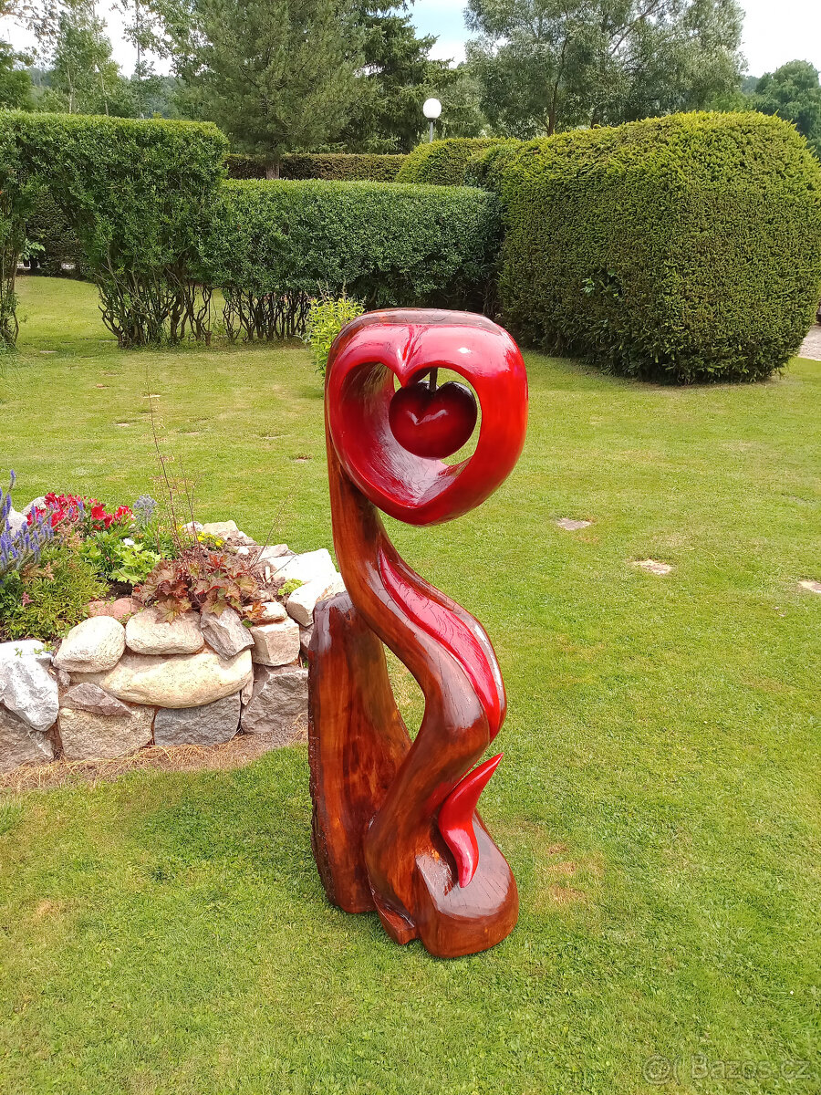 Dřevěné sochy - Srdcový abstrakt 2