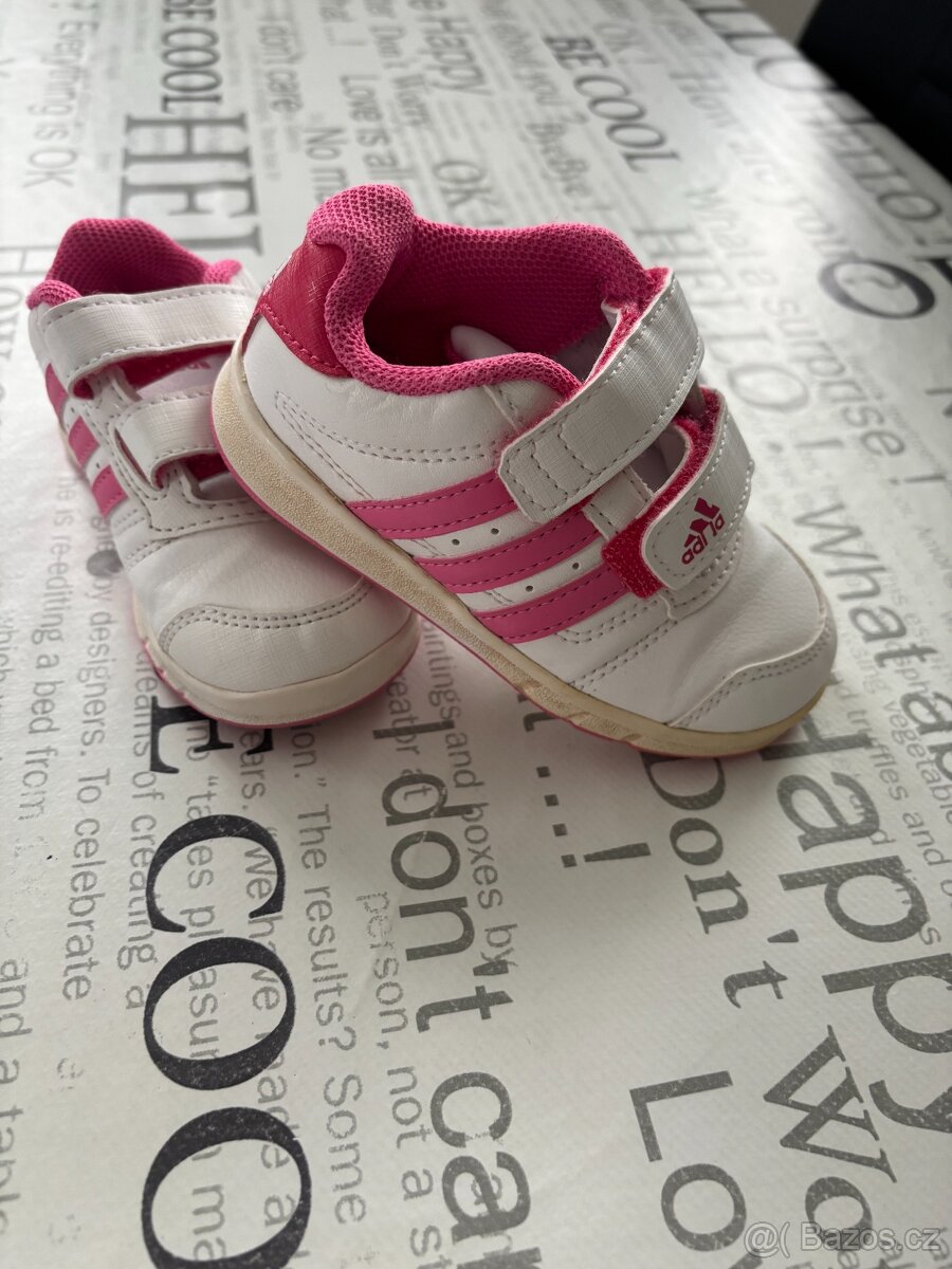 Dětské bílo - růžové botky Adidas, vel. 23