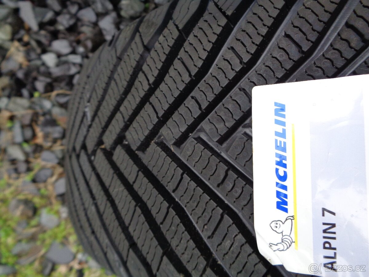 4x nové 205 50 17 zimní MICHELIN 205/50/17