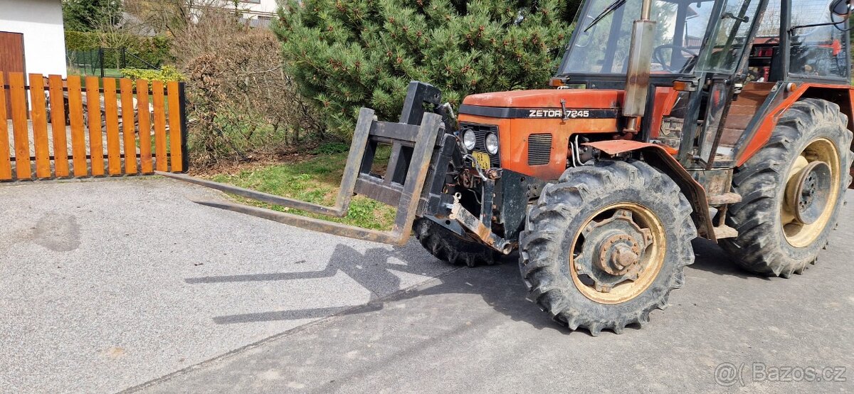 Paletizační vidle Zetor