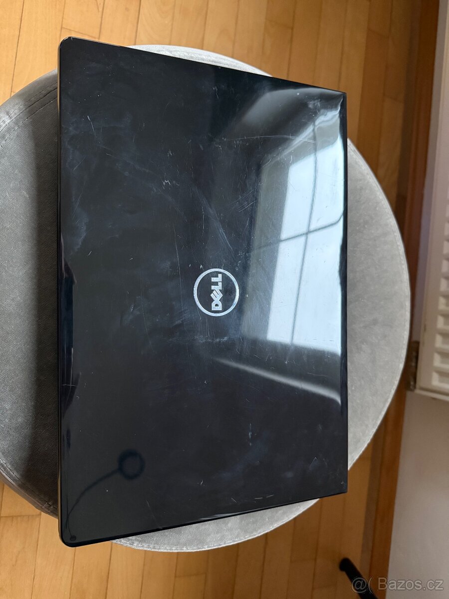 P: Dell Inspiron 5559 i7/8GB/256GB Radeon R5 M335