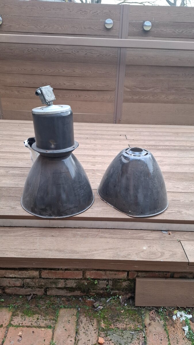 Industriální světlo