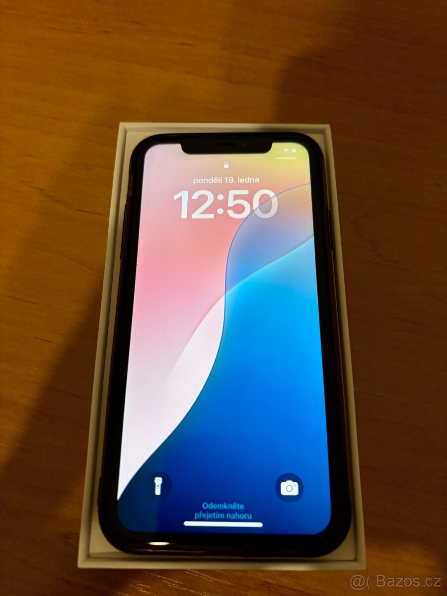 IPhone 11 (64GB)