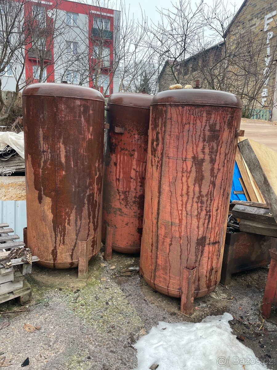 Akumulační nádrže 3 ks