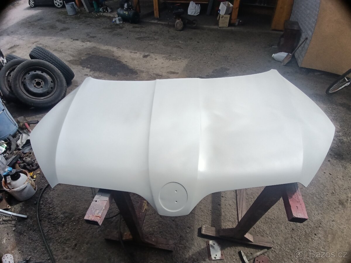 Škoda Octavia 3 kapota haupna