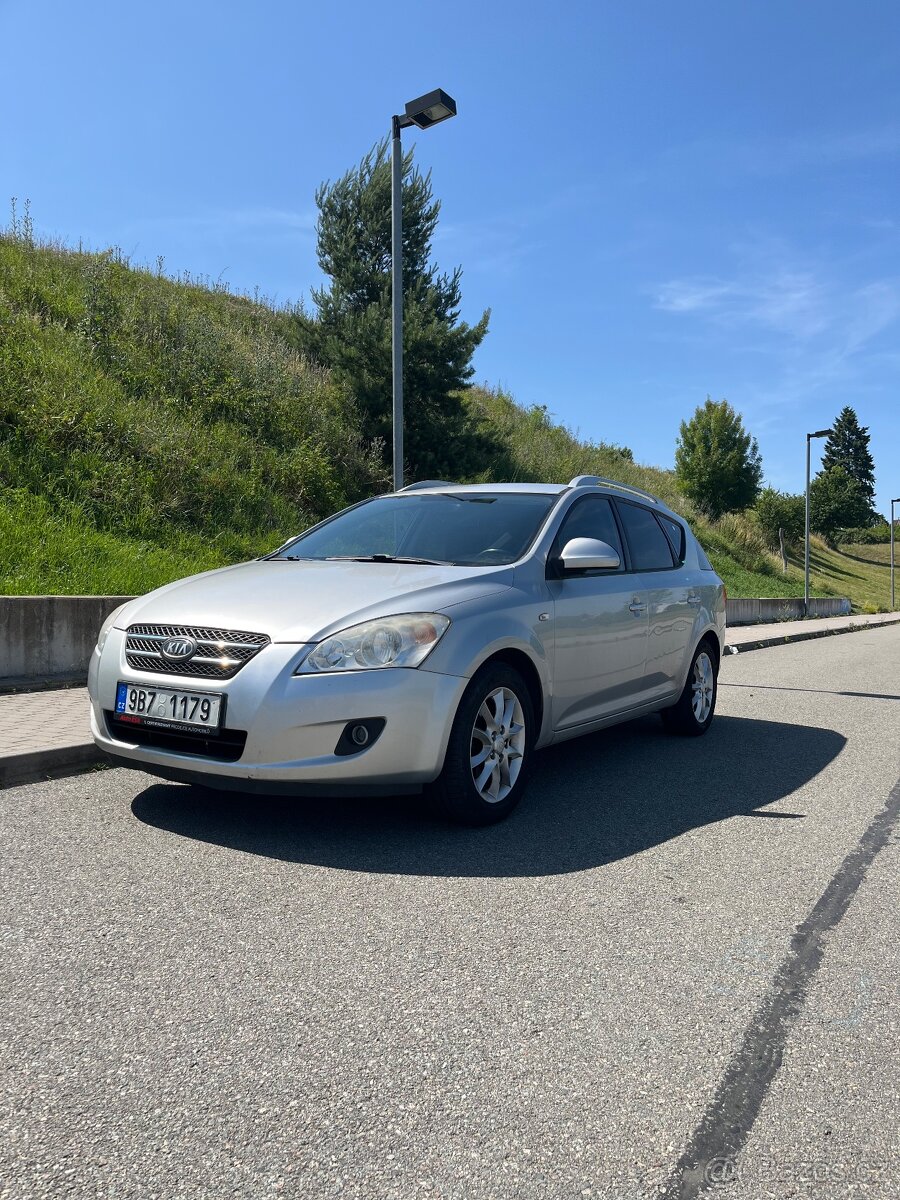 Kia Cee’d 1.4i 80 kW (2009) – benzín