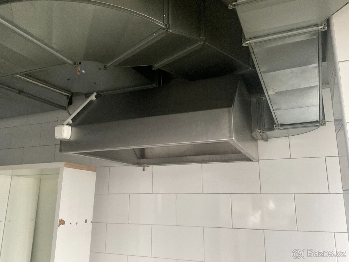 nerezové digestoře 2ks