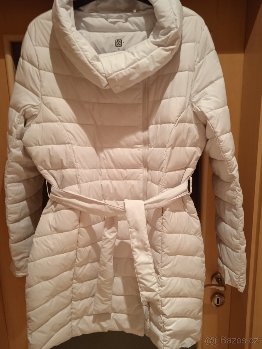 Bílý prošívaný kabát vel.XL, značky Loap