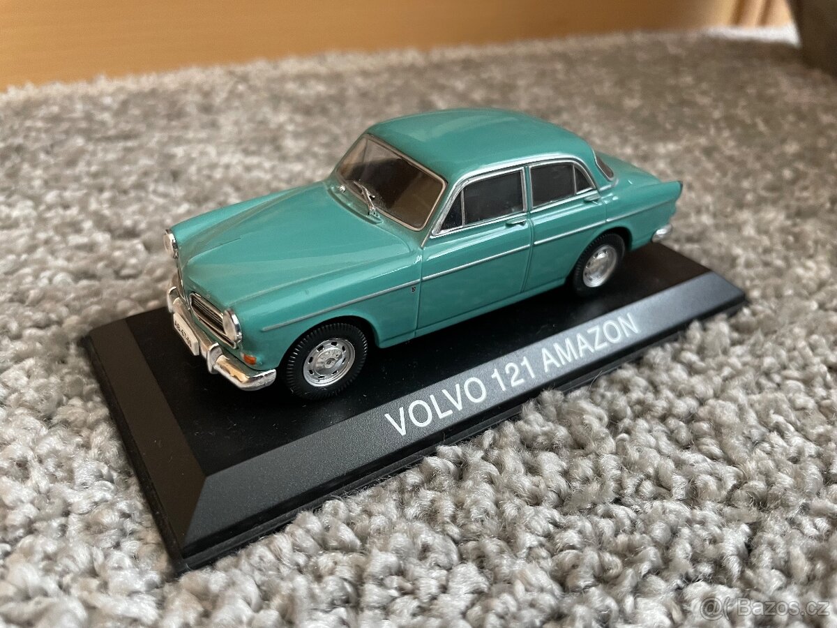 Krásný model autíčka (Volvo 121 Amazon)